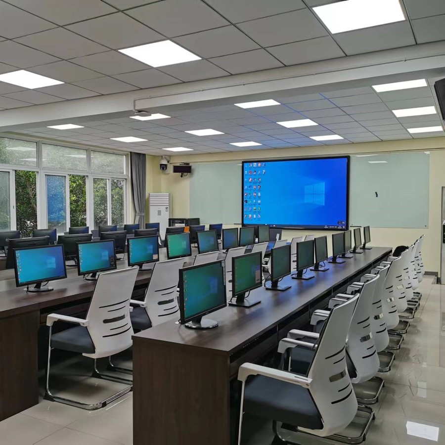 福建农林大学同声传与译笔译综合实验室正式启用