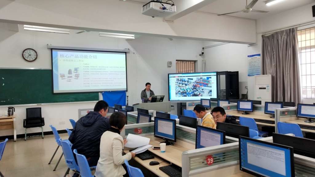 闽江学院专业云机房顺利通过专业验收
